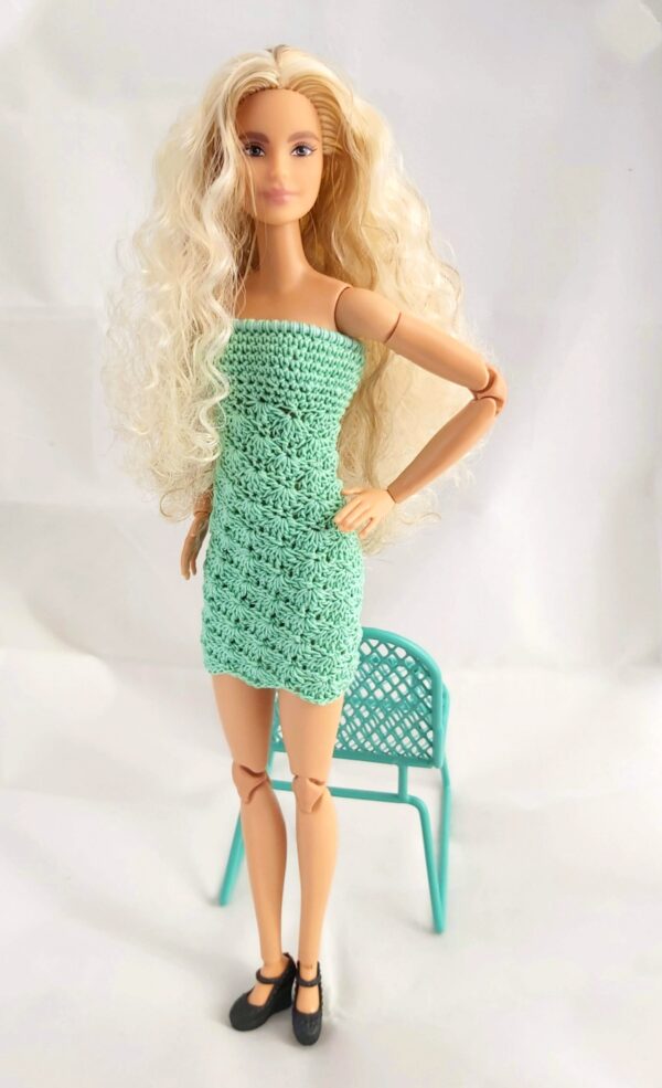 Teokarbi mustriga kleit Barbie nukule - Image 4