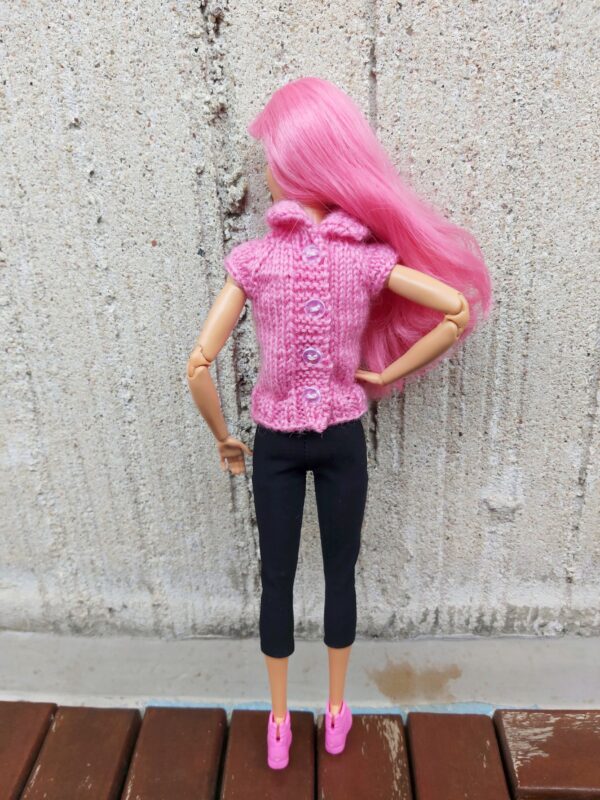 Palmikuga vest Barbie nukule - Image 4