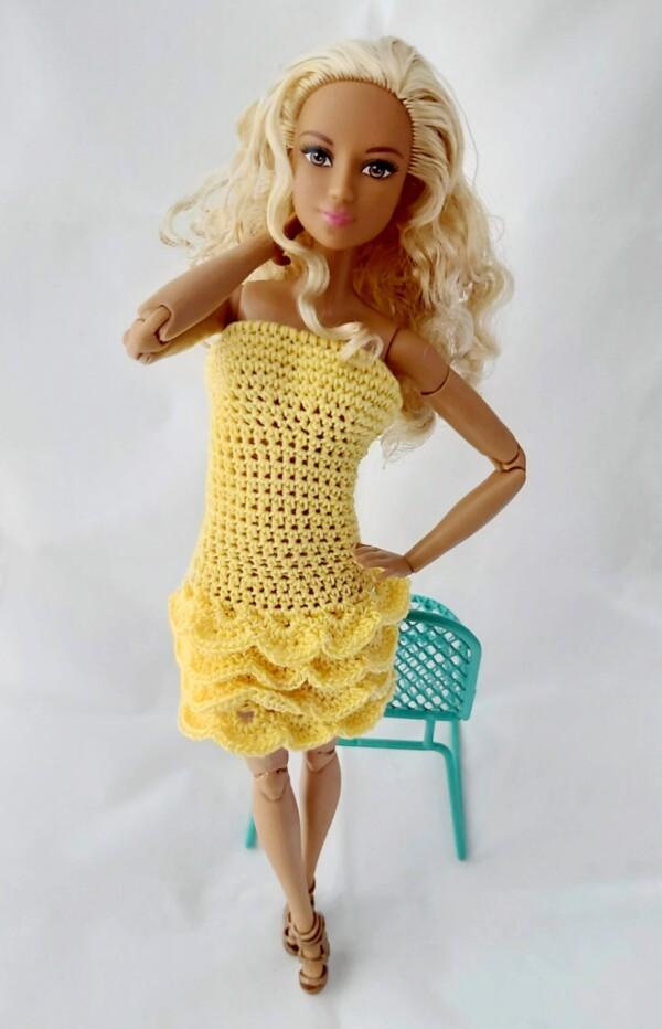 Satsidega kleit Barbie nukule - Image 2
